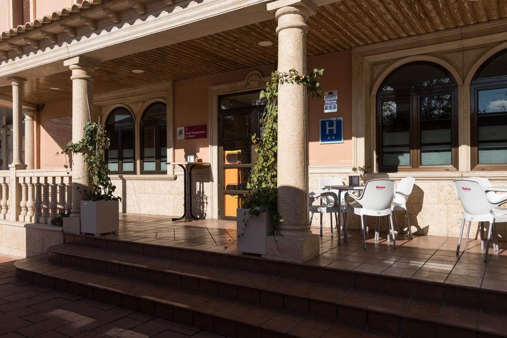 Hotel La Barca Pedro Munoz Exterior photo