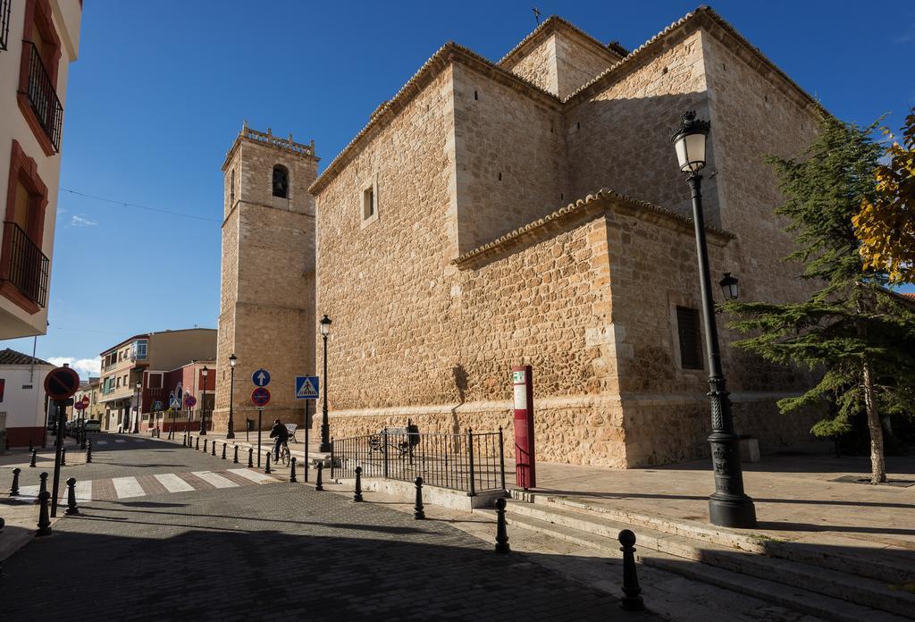 Hotel La Barca Pedro Munoz Exterior photo